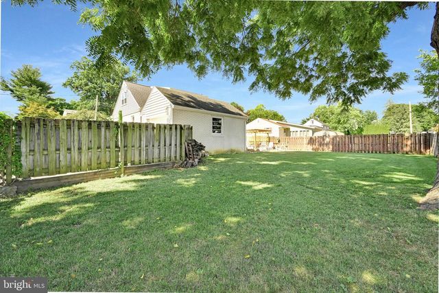 1801 URSINUS AVE, Lancaster, PA 17603