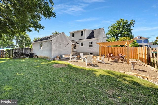 1801 URSINUS AVE, Lancaster, PA 17603