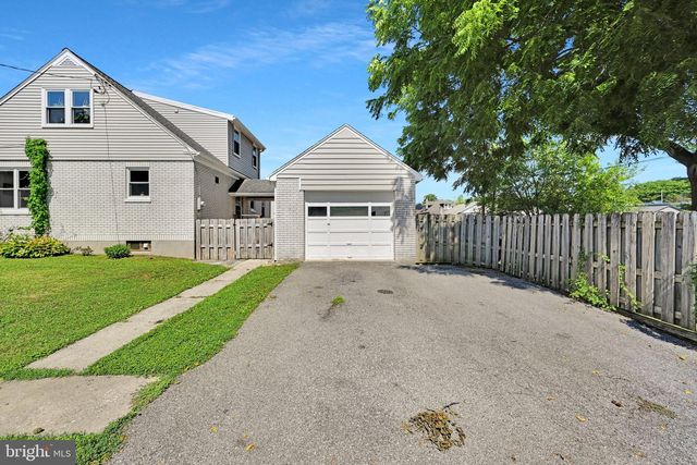 1801 URSINUS AVE, Lancaster, PA 17603