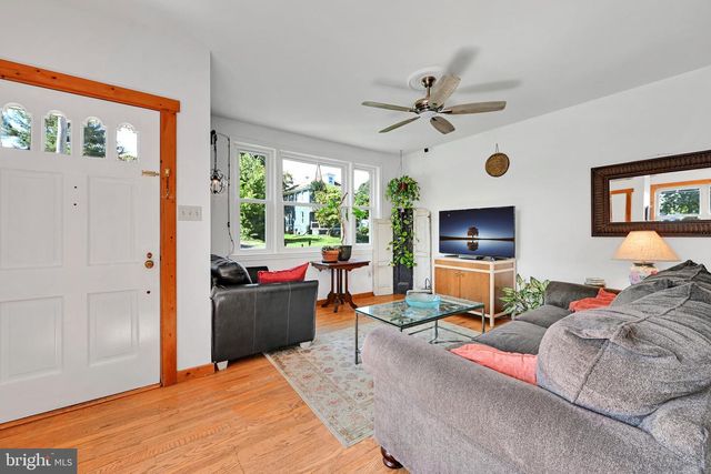1801 URSINUS AVE, Lancaster, PA 17603