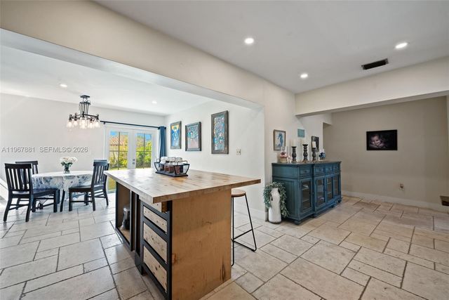 296 Navajo St, Miami Springs, FL 33166