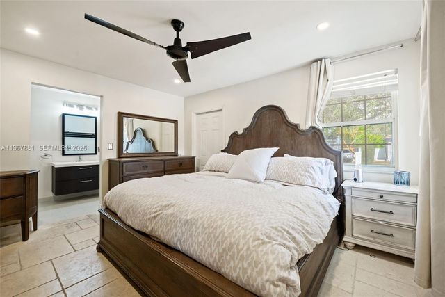 296 Navajo St, Miami Springs, FL 33166