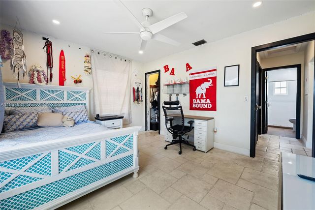 296 Navajo St, Miami Springs, FL 33166