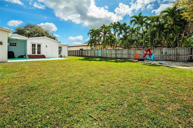 296 Navajo St, Miami Springs, FL 33166