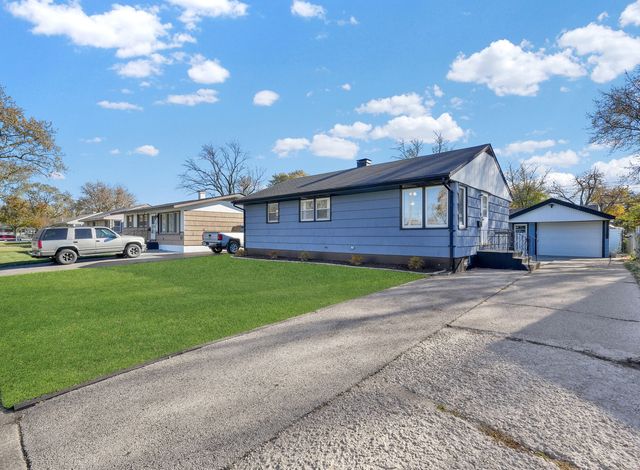 19 Mohawk Drive, Thornton, IL 60476