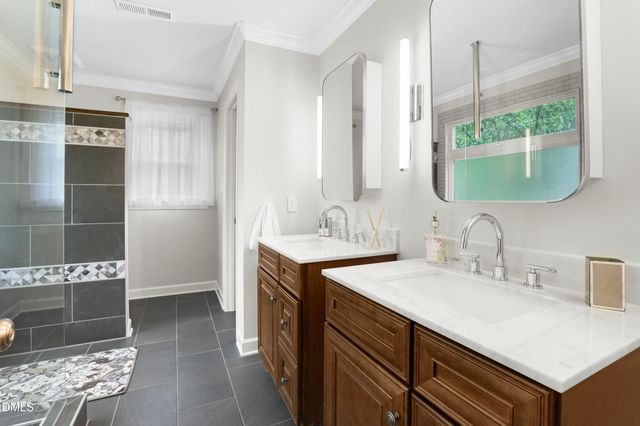 1500 Rainesview Lane, Apex, NC 27502