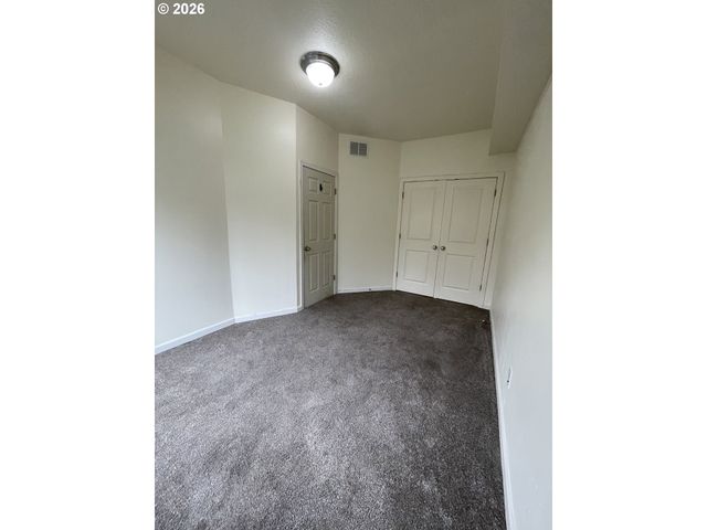 16735 Sw BASELINE Rd, Beaverton, OR 97006