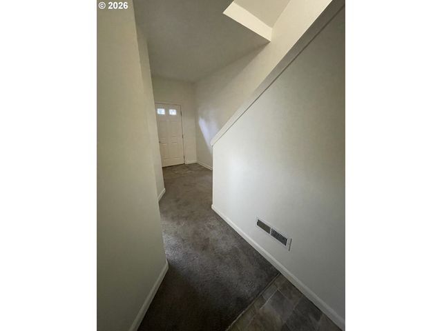 16735 Sw BASELINE Rd, Beaverton, OR 97006