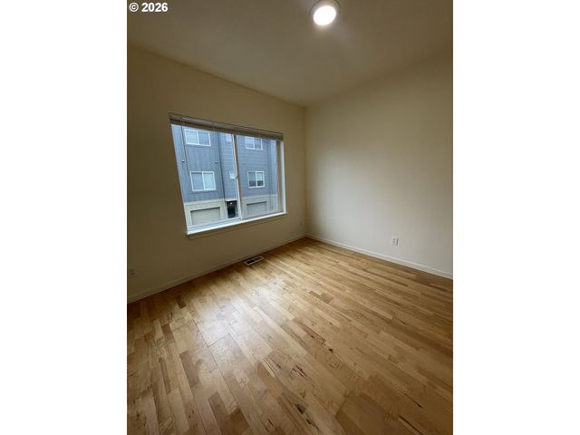 16735 Sw BASELINE Rd, Beaverton, OR 97006