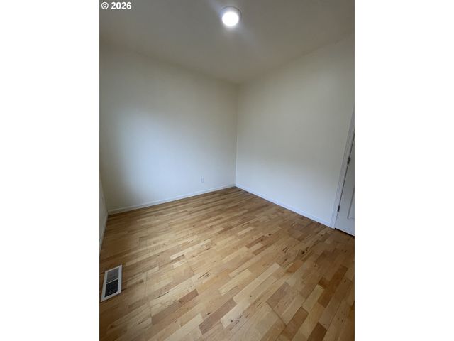 16735 Sw BASELINE Rd, Beaverton, OR 97006