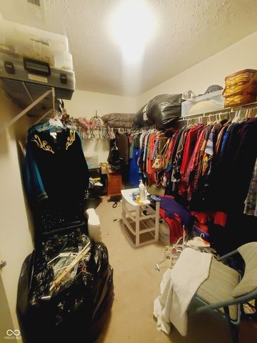 10916 Meadow Lake Drive, Indianapolis, IN 46229