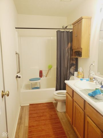 10916 Meadow Lake Drive, Indianapolis, IN 46229