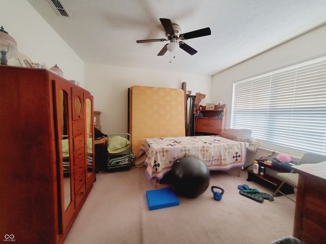 10916 Meadow Lake Drive, Indianapolis, IN 46229