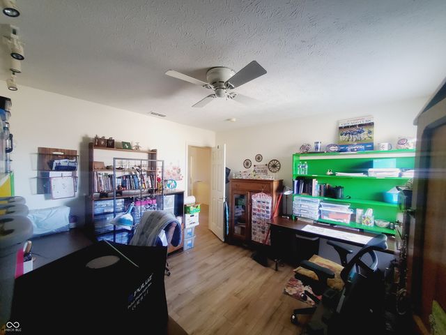 10916 Meadow Lake Drive, Indianapolis, IN 46229