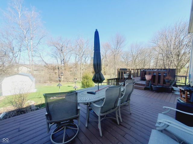 10916 Meadow Lake Drive, Indianapolis, IN 46229