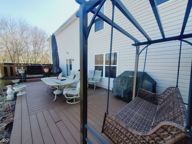 10916 Meadow Lake Drive, Indianapolis, IN 46229