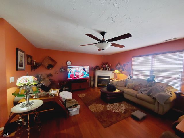 10916 Meadow Lake Drive, Indianapolis, IN 46229