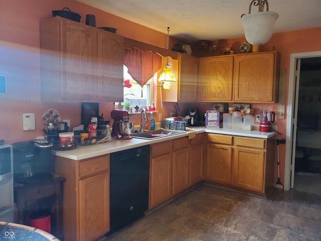 10916 Meadow Lake Drive, Indianapolis, IN 46229