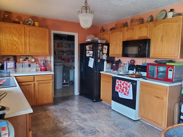 10916 Meadow Lake Drive, Indianapolis, IN 46229