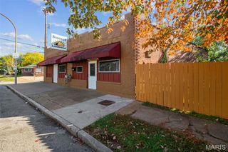 5412 Ulena Avenue, St Louis, MO 63116