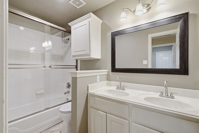 900 Muirfield Drive, Mansfield, TX 76063