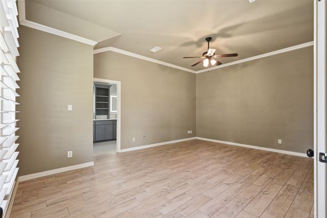 900 Muirfield Drive, Mansfield, TX 76063