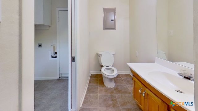 205 E 2nd, Georgetown, TX 78626