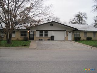 205 E 2nd, Georgetown, TX 78626