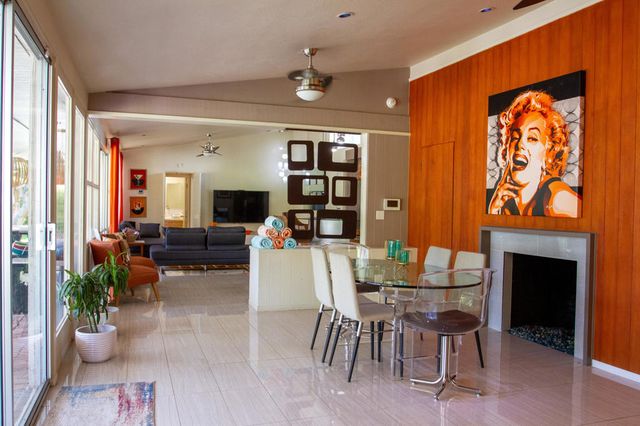 1423 E San Lorenzo Road, Palm Springs, CA 92264