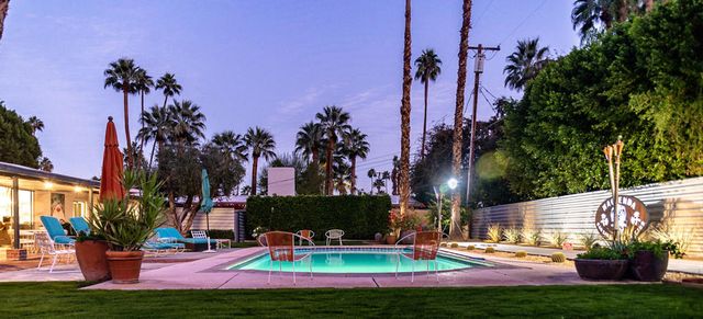 1423 E San Lorenzo Road, Palm Springs, CA 92264