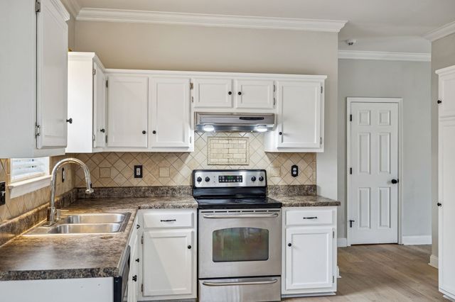 7701 Poplar Ridge Dr, Nashville, TN 37221