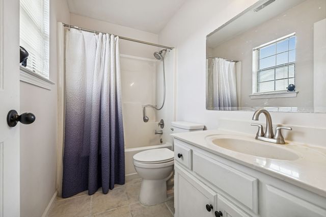 7701 Poplar Ridge Dr, Nashville, TN 37221