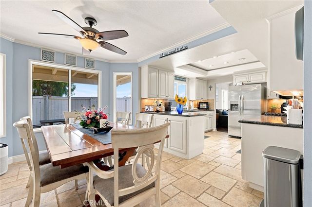 696 Corte Vina, Camarillo, CA 93010