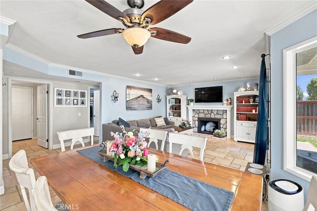 696 Corte Vina, Camarillo, CA 93010