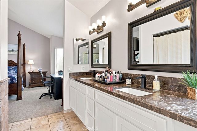 696 Corte Vina, Camarillo, CA 93010