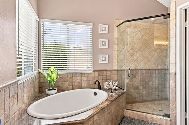 696 Corte Vina, Camarillo, CA 93010