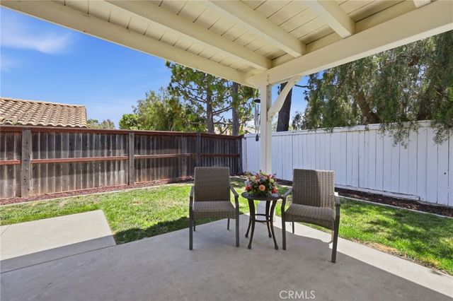 696 Corte Vina, Camarillo, CA 93010