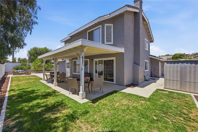696 Corte Vina, Camarillo, CA 93010