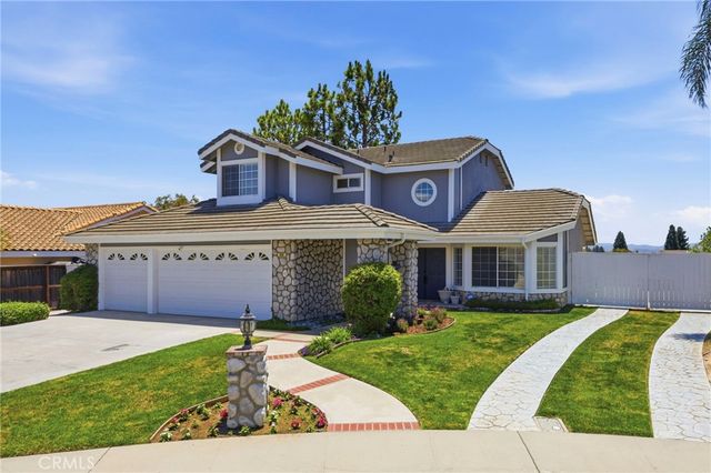 696 Corte Vina, Camarillo, CA 93010