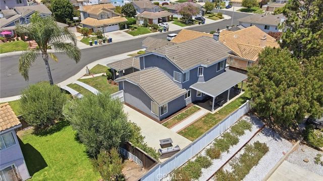 696 Corte Vina, Camarillo, CA 93010