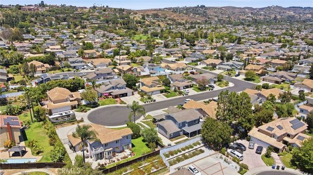 696 Corte Vina, Camarillo, CA 93010