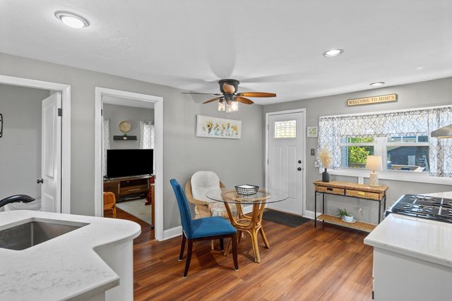 48 Beverly Rd, Worcester, MA 01605