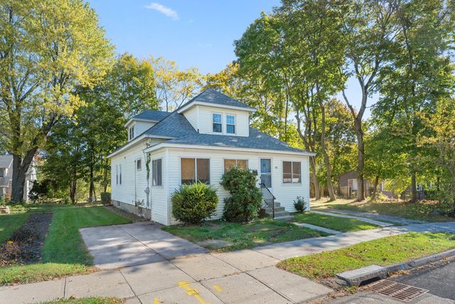 48 Beverly Rd, Worcester, MA 01605
