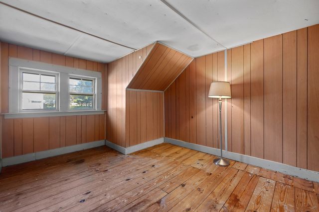 48 Beverly Rd, Worcester, MA 01605