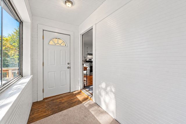 48 Beverly Rd, Worcester, MA 01605