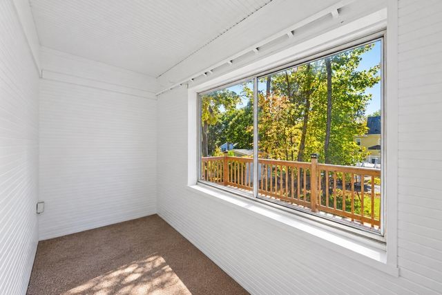 48 Beverly Rd, Worcester, MA 01605