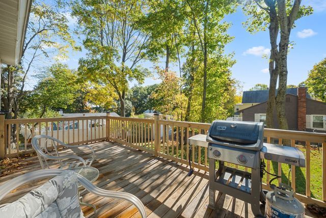 48 Beverly Rd, Worcester, MA 01605
