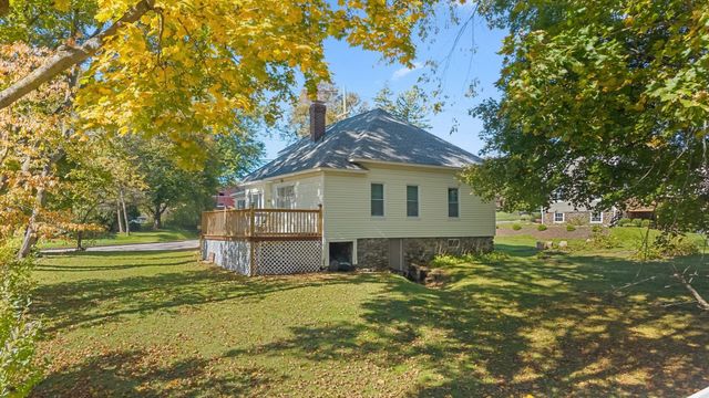 48 Beverly Rd, Worcester, MA 01605