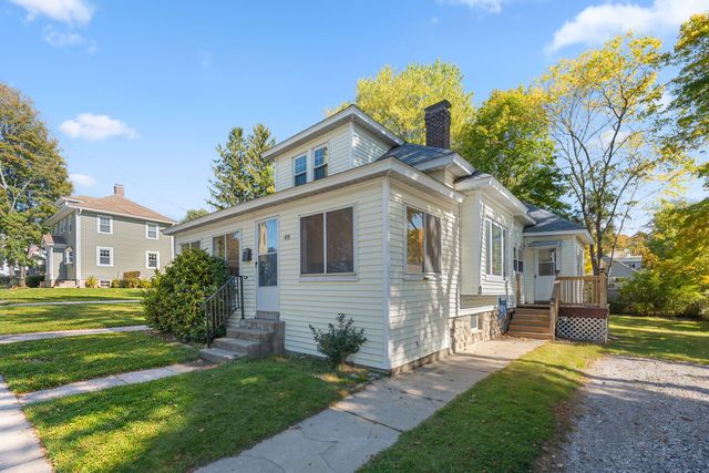 48 Beverly Rd, Worcester, MA 01605