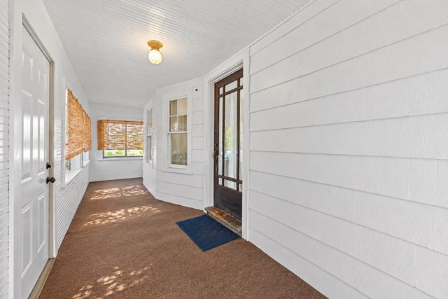 48 Beverly Rd, Worcester, MA 01605